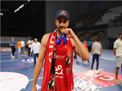 إيهاب أمين: دعم جماهير الأهلي وراء التتويج بالدوري.. ونركز في البال الآن