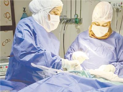 عيديه طبية| إجراء 3 جراحات دقيقة ومعقدة لطفل وشابين 
