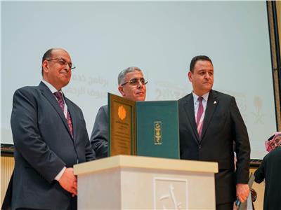  بعثة الحج المصرية تفوز بالدرع الفضي لجائزة «لبّيتم» السعودية للتميز 