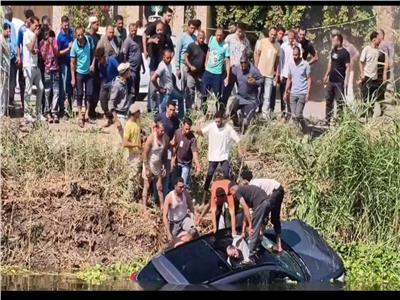 تفاصيل كاملة للفاجعة.. مصرع 7 من أسرة واحدة في سقوط سيارة بترعة المريوطية