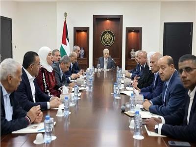 انتخاب حسين الشيخ نائبا لرئيس حركة فتح في أول اجتماع للجنة المركزية