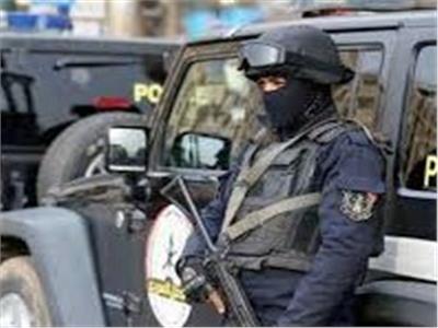 ضبط عاطل بحوزته سلاح أبيض بعد تداول منشور يتهمه بمضايقة الطالبات في 15 مايو