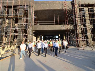 وزير النقل: القطار السريع يربط التنمية والسياحة من أسوان إلى الأقصر