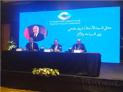 شريف فتحي: مصر حققت نمواً سياحياً 4% رغم الاضطرابات العالمية وتحديات الطيران