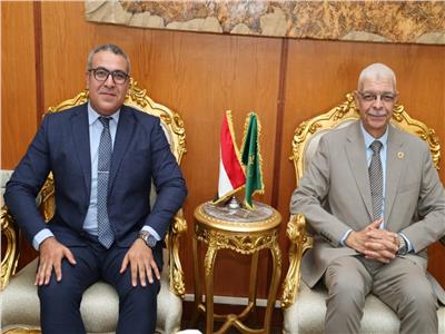 رئيس جامعة المنوفية يبحث تعزيز التعاون مع الملحق الثقافي المصري بالسعودية