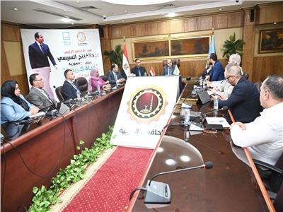محافظ الغربية يستعرض مع وفد وزارة التنمية المحلية والاتحاد الأوروبي خطة متكاملة لتطوير عسل النحل