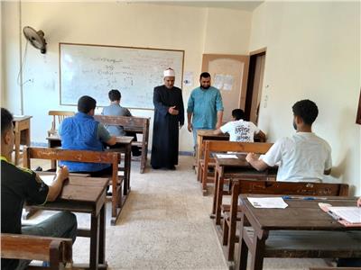 انتظام امتحان التفسير للثانوية الأزهرية بالإسماعيلية وسط أجواء من الانضباط