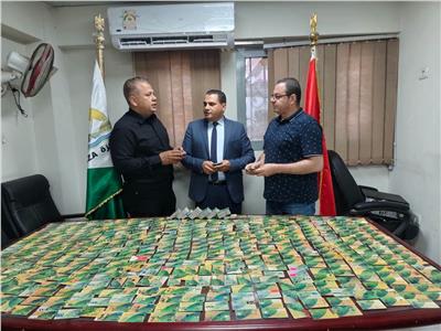 ضبط 812 بطاقة تموينية داخل مخبز بلدي بمنشأة القناطر