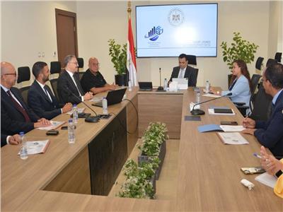 حاتم النواوي: مواد البناء والحراريات من القطاعات الاستراتيجية الداعمة للاقتصاد 