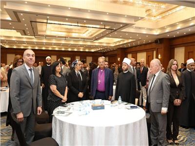 وزير الأوقاف ورئيس الطائفة الإنجيلية يشهدان افتتاح مؤتمر الأسرة المصرية