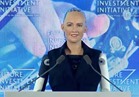 بالفيديو.. «صوفيا» أول روبوت في العالم يحصل على الجنسية بالسعودية