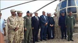 وزير الأوقاف يغادر من حلايب للقاهرة بطائرة حربية