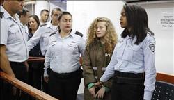 النيابة العسكرية الإسرائيلية تمدد اعتقال عهد التميمي ووالدتها