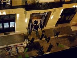   صور..  سطو مسلح على فندق شهير في باريس