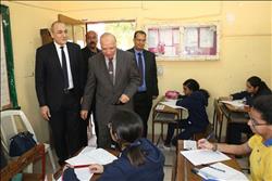 محافظ القاهرة يتفقد امتحانات الفصل الدراسي الأول للشهادة الإعدادية |صور