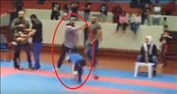فيديو| كويتي يضرب طفل مصري لفوزه على ابنه في الكاراتيه