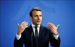 الرئيس الفرنسي يتعهد بعدم عودة مخيم للمهاجرين في كاليه