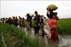 لاجئي الروهينجا ببنجلاديش يحتجون على خطط إعادتهم لميانمار