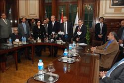 بالصور| الزراعة توقع 4 عقود لإقامة مشروعات دواجن فى 4 محافظات
