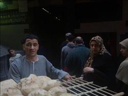 لثاني مرة بشبرا الخيمة..صاحب مخبز يوزع ألف رغيف يوميًا مجانًا