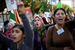 آلاف الأكراد يتظاهرون بكولونيا الألمانية احتجاجا على اعتداءات «عفرين»