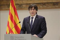 المحكمة الدستورية الإسبانية: بوجديمون لا يمكنه حكم الإقليم من الخارج