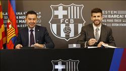 بيكيه يجدد تعاقده مع برشلونة حتى عام 2022
