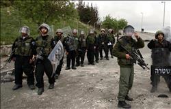 الاحتلال الإسرائيلي يعتقل 53 فلسطينيا بينهم أطفال