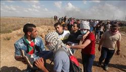 إصابة 15 فلسطينيًا خلال مواجهات مع قوات الاحتلال بغزه