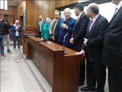 بالصور..رئيس جامعة القاهرة يتفقد الحرم الجامعي في ثاني أبام الدراسة 
