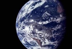 شاهد.. أبعد صورة للأرض من الفضاء| فيديو