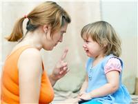 نصائح للأم للتعامل مع الطفل في السبع سنوات الأولى