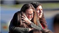  أول يوم لطلاب مدرسة فلوريدا يبدأ بـ17 ثانية حدادا على الضحايا