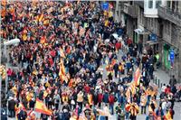 تظاهرات في كتالونيا لتأييد الوحدة مع إسبانيا والاتحاد الأوروبي