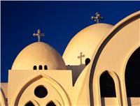 راعى كنيسة سمالوط : أيام معدودة وتصل رفات شهداء ليبيا