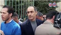 فيديو| ظهور «جمال مبارك» في جنازة «سمير زاهر»