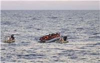 مقتل 14 مهاجرا على الأقل غرقًا قبالة سواحل اليونان