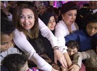 نهال عنبر لـ «أمهات الشهداء»: «كلنا أبناؤكم فقد قدمتوا الكثير من أجل مصر»