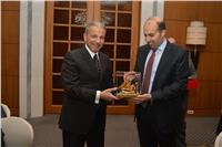 سفير البحرين بالقاهرة يقيم مأدبة عشاء تكريماً للسفير السعودي | صور