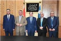 بروتوكول تعاون بين «البترول» وكفر الشيخ لإقامة 7 محطات وقود