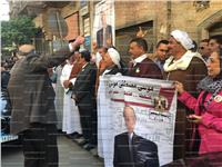 مصر تنتخب| أغاني وطنية أمام مقر المرشح الرئاسي موسى مصطفى موسى