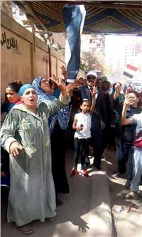 مصر تنتخب| زغاريد وأغاني وطنية أمام لجان المرج