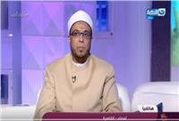 الشيخ محمد أبو بكر ينصح سيدة بترك زوجها 