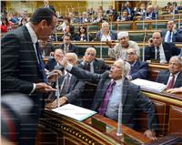 صور| «خناقة» في البرلمان بسبب تصريحات وزير التنمية المحلية