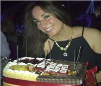 بالصور|«نيرمين الفقي» تحتفل بعيد ميلادها مع الأصدقاء