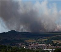 انتشار حريق في شمال إنجلترا وإعلانه حادثا كبيرا