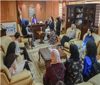 وزيرة الهجرة تستقبل وفدًا من طلاب مصريين بالولايات المتحدة في زيارة للوطن