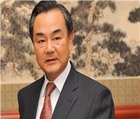 وزير خارجية الصين يؤكد حرص بلاده على تطوير العلاقات مع الإمارات