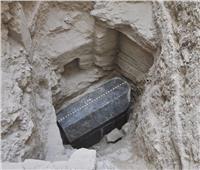 «سائل أحمر» و«روائح نفاذة» أول مستخرجات تابوت الإسكندرية الأثري