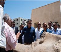 صور| وزير الآثار يتفقد عدد من المناطق الأثرية بسوهاج‎ 